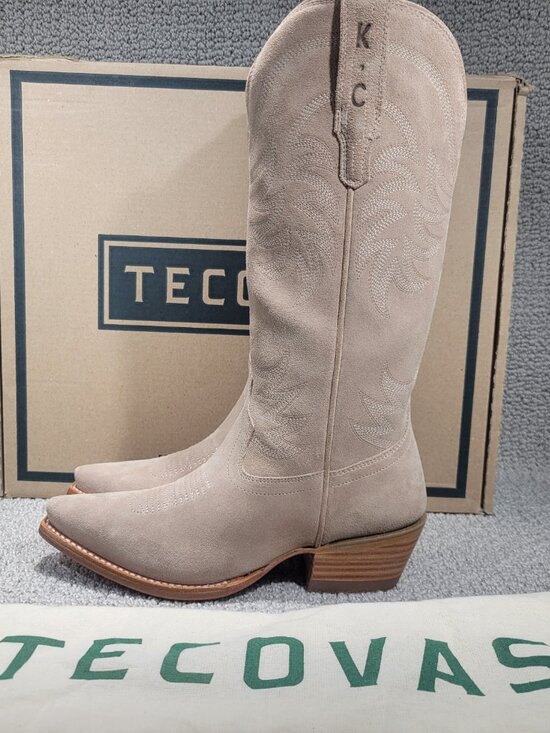 Tecovas Shoes - Tecovas The Annie Women's US Size 6.5B Fawn Suede Pull on Cowgirl Boots